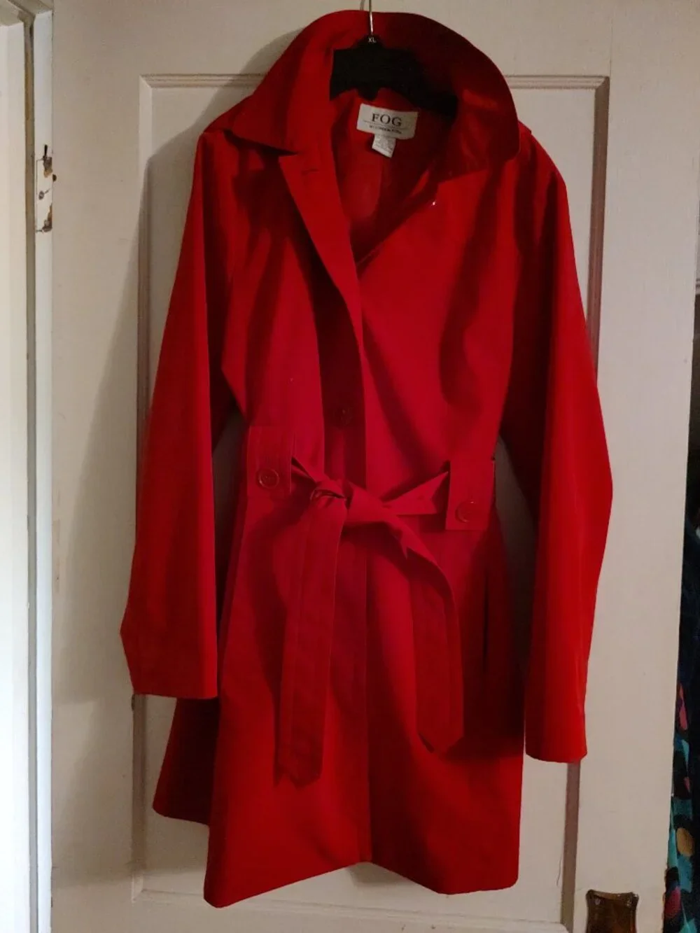 London Fog Hooded Trench Coat in read size large - Picture 1 of 3